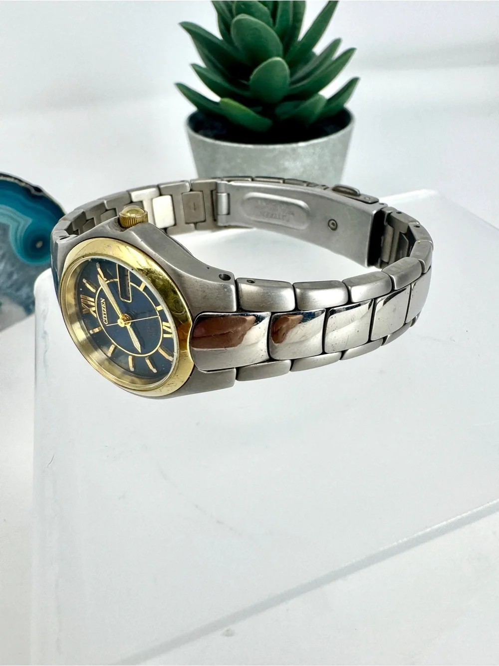 Vintage Citizen Eco-Drive Titanium WR100